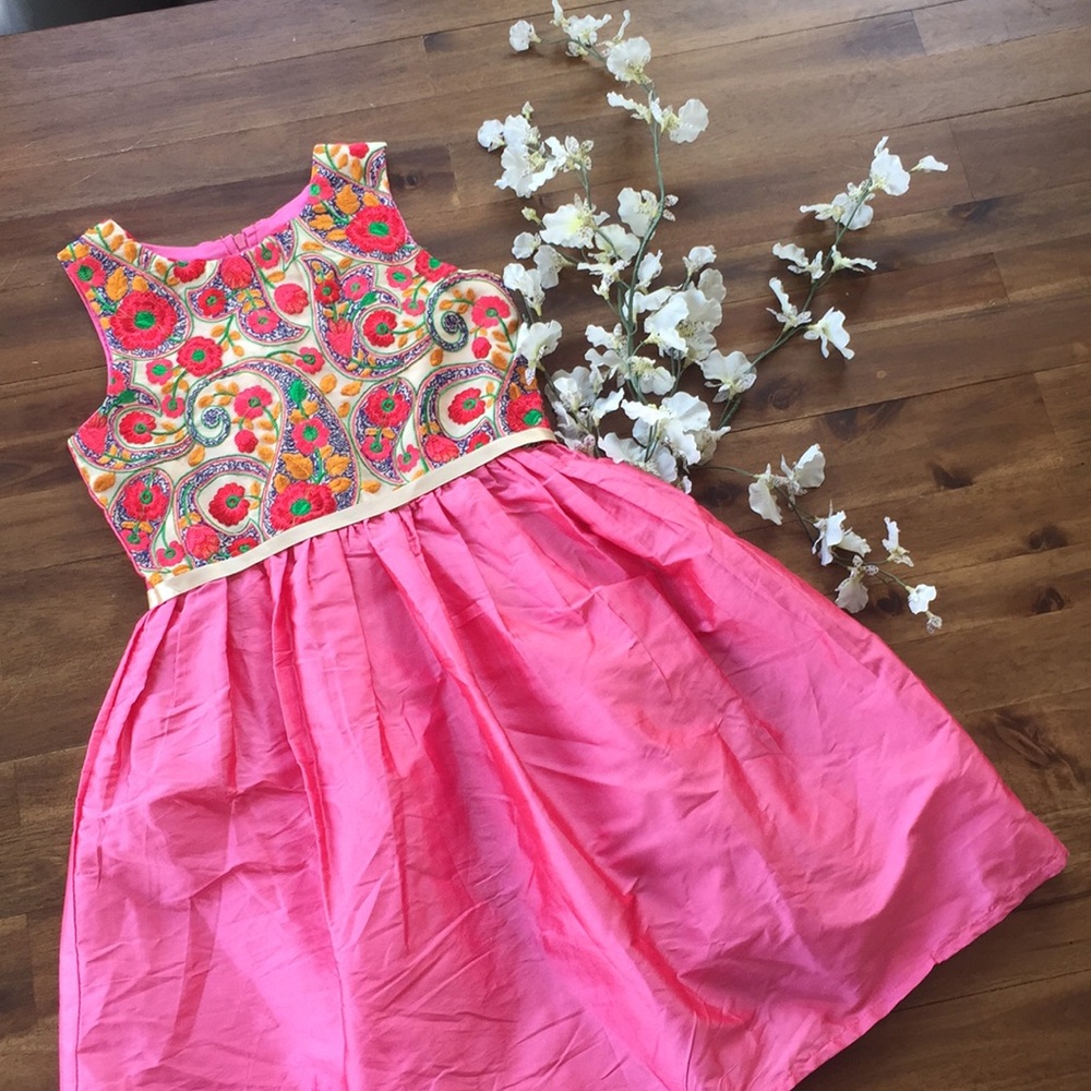 Girls dress